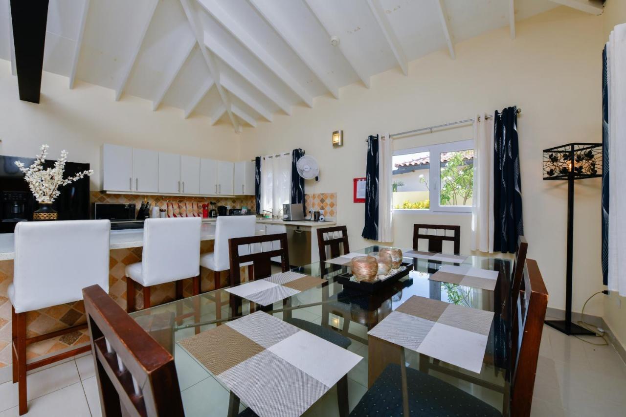 Villa Swiss Paradise With Private Pool Palm Beach Luaran gambar