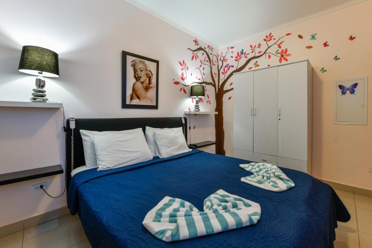 Villa Swiss Paradise With Private Pool Palm Beach Luaran gambar