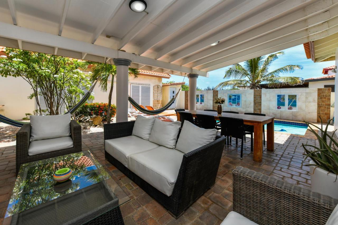 Villa Swiss Paradise With Private Pool Palm Beach Luaran gambar