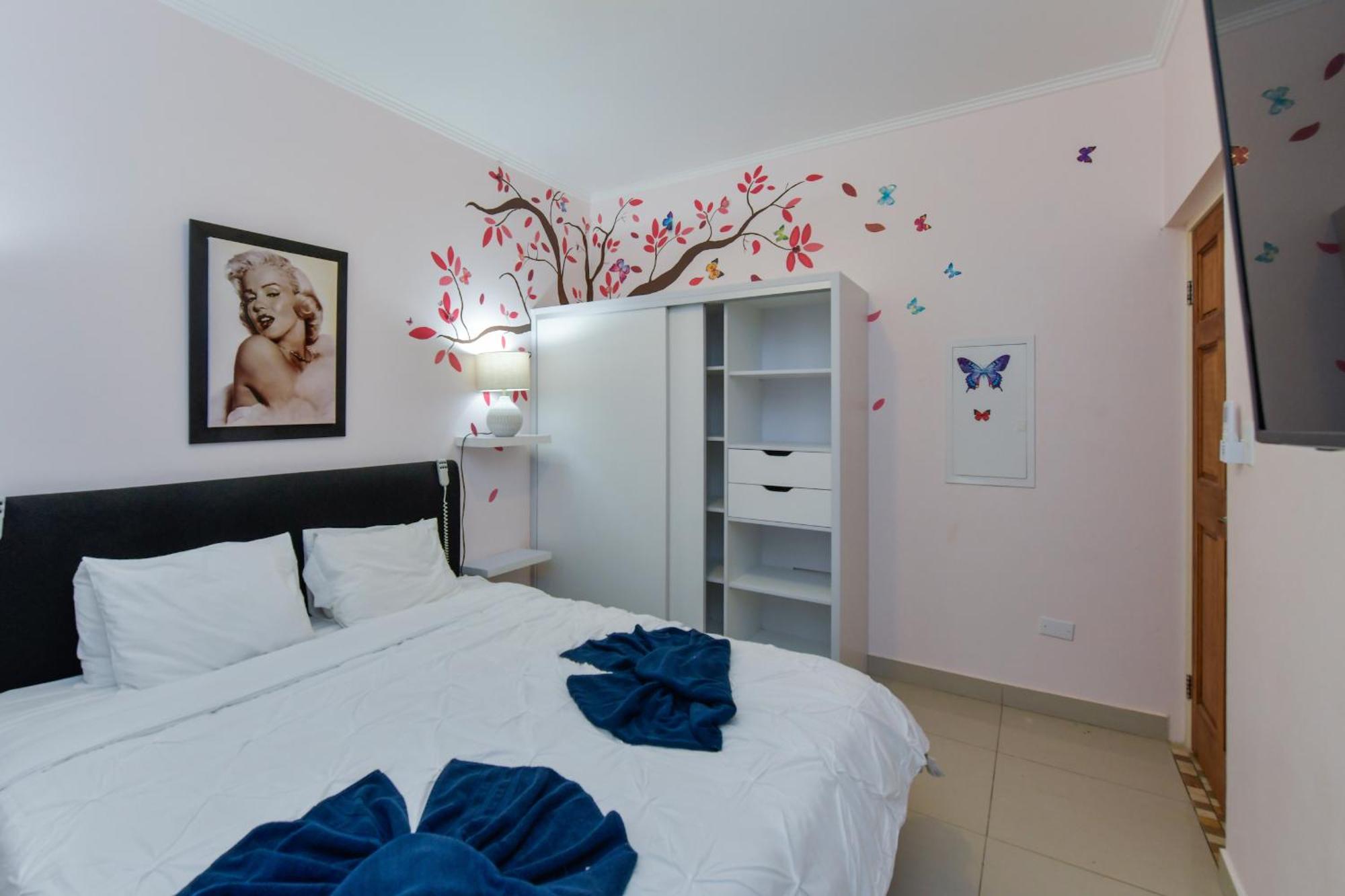 Villa Swiss Paradise With Private Pool Palm Beach Luaran gambar